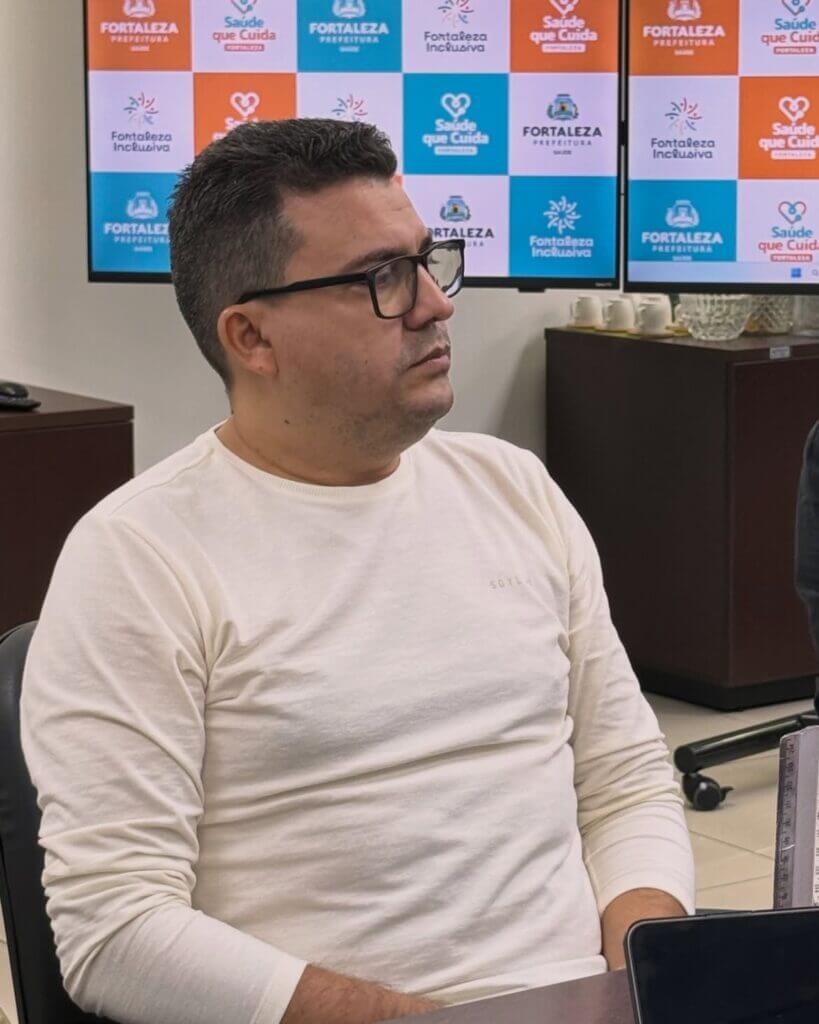 SindConfecções, Secretaria Municipal de Saúde de Fortaleza e vereador Márico Martins, discutem mais segurança na validação de atestados
